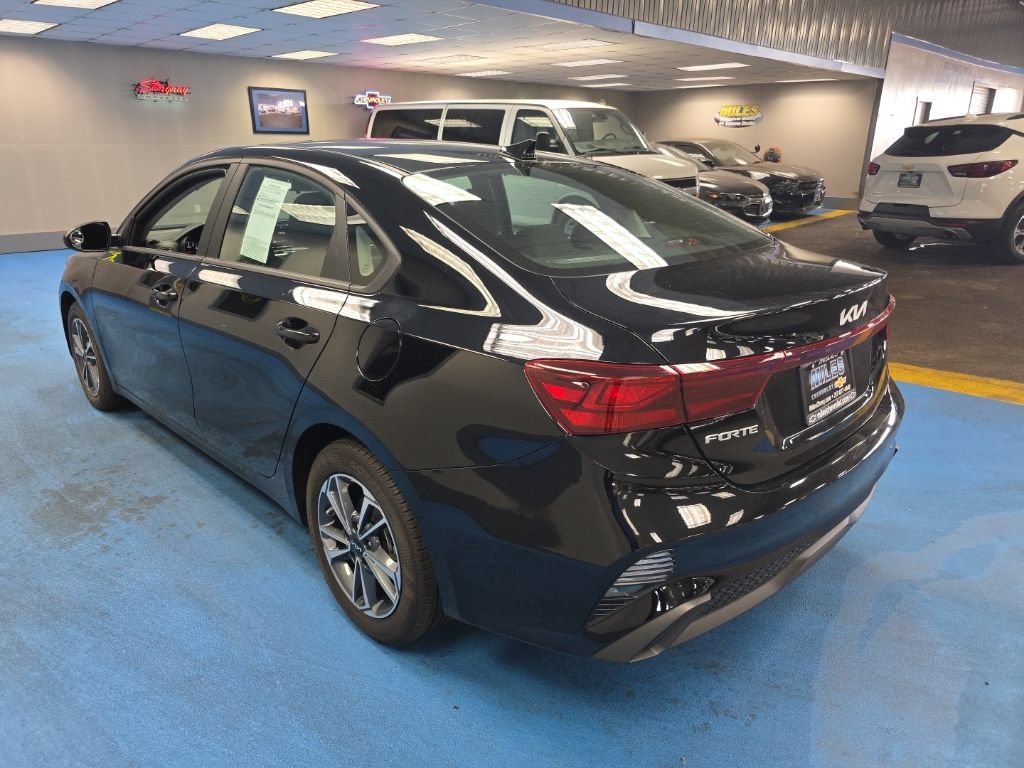 2024 Kia Forte LXS - Photo 8