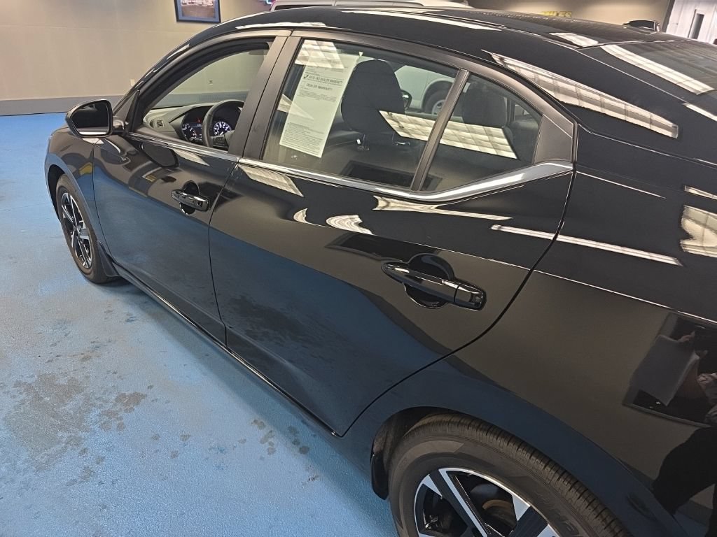 2025 Nissan Sentra SV - Photo 13