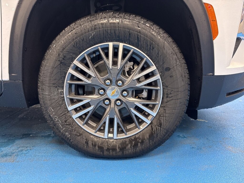 New 2026 Chevrolet Traverse LT SUV