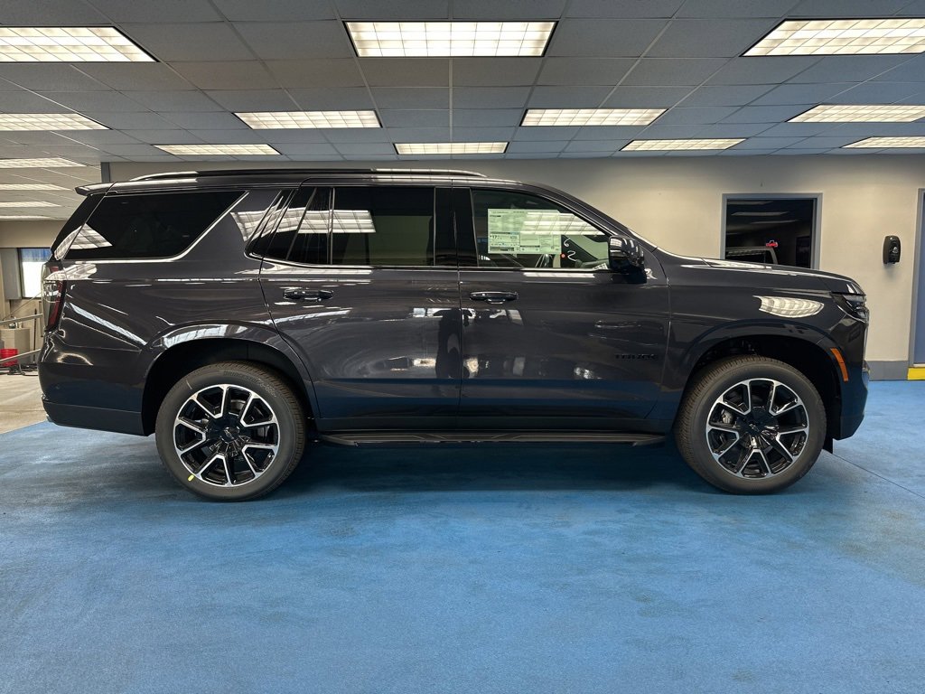 2026 Chevrolet Tahoe RST photo 2