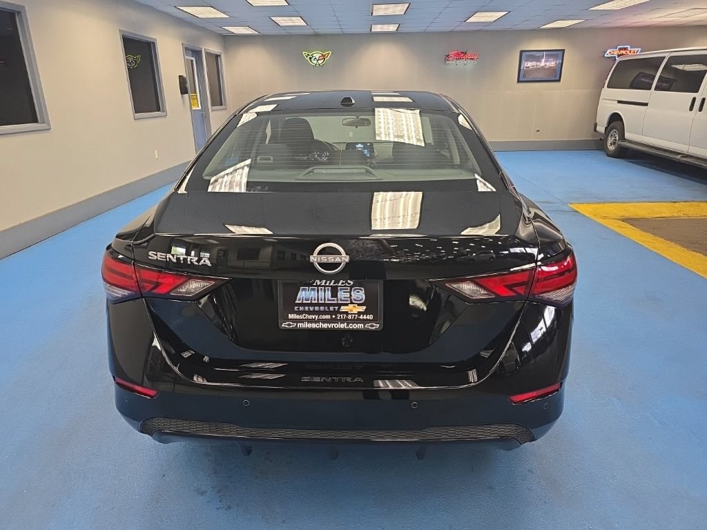 2025 Nissan Sentra SV - Photo 9