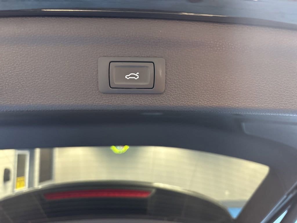 2025 Audi Q3 S Line Premium - Photo 7