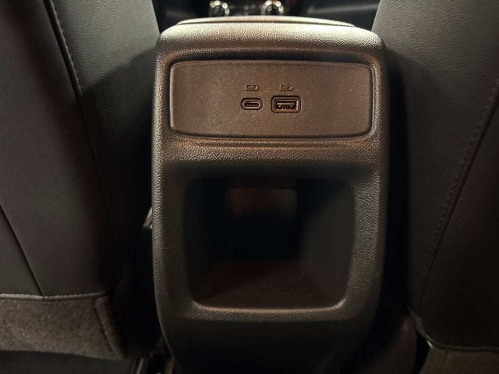 2025 Chevrolet Trax LT - Photo 18