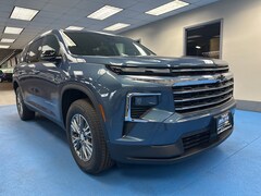 2025 Chevrolet Traverse LT SUV