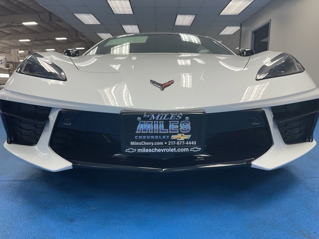 2026 Chevrolet Corvette 2LT - Photo 11