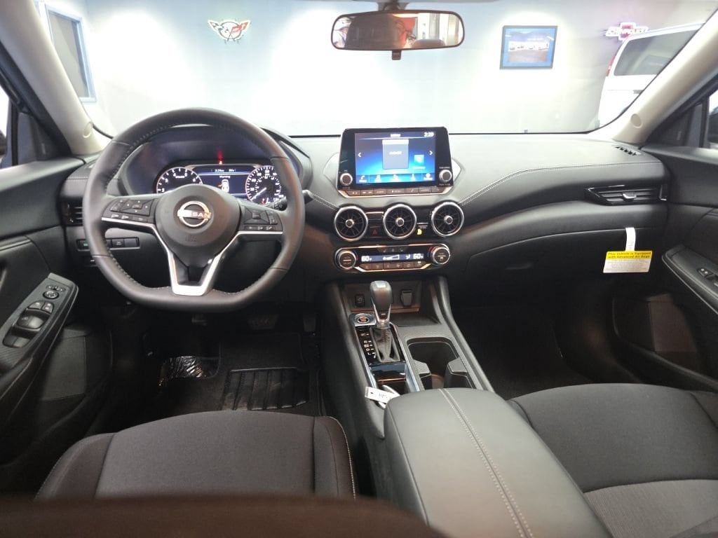 2025 Nissan Sentra SV - Photo 18
