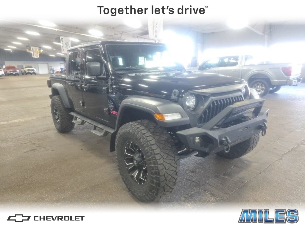 Used 2020 Jeep Gladiator Sport S 4x4 Truck Crew Cab