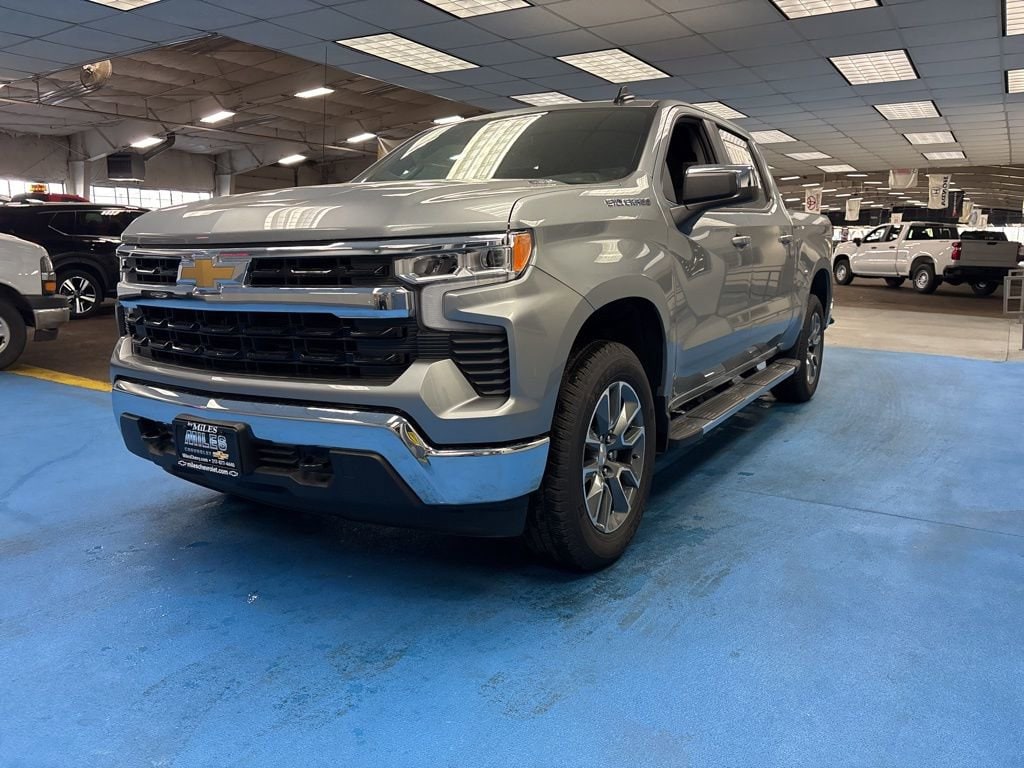 2026 Chevrolet Silverado 1500 LT - Photo 10