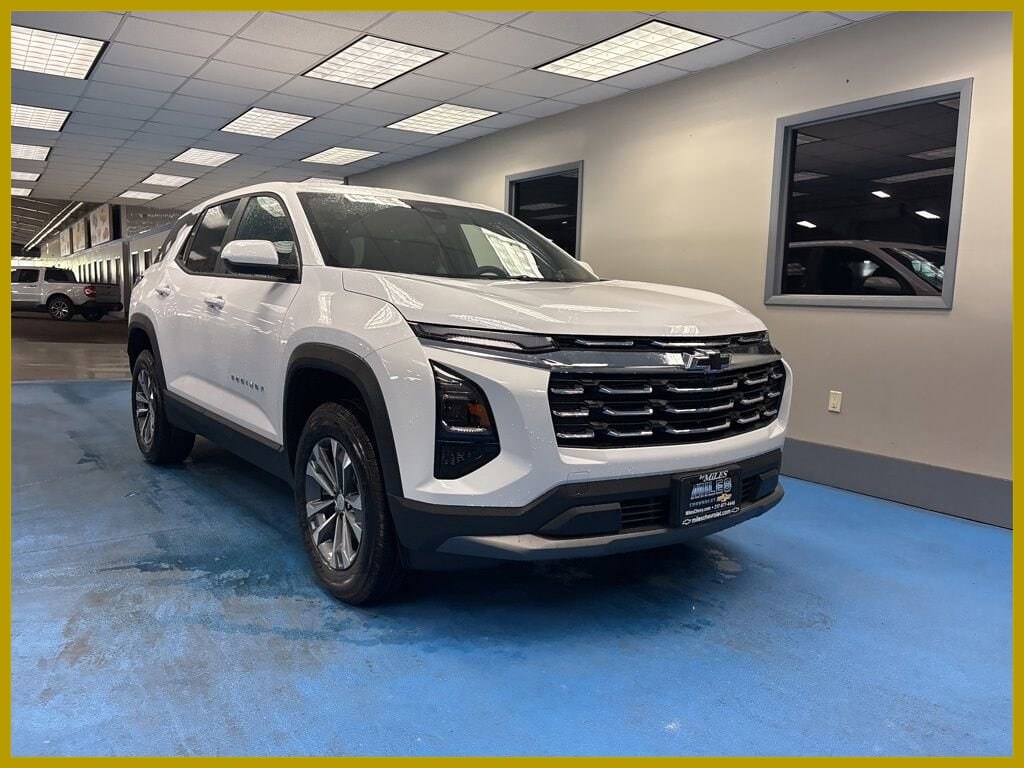 Summit White 2026 Chevrolet Equinox SUV / Crossover Front-Wheel Drive Automatic