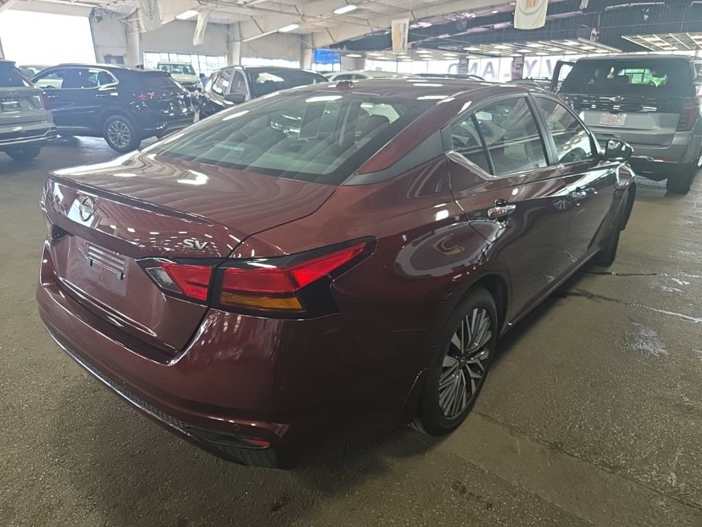 Used 2024 Nissan Altima SV FWD Sedan