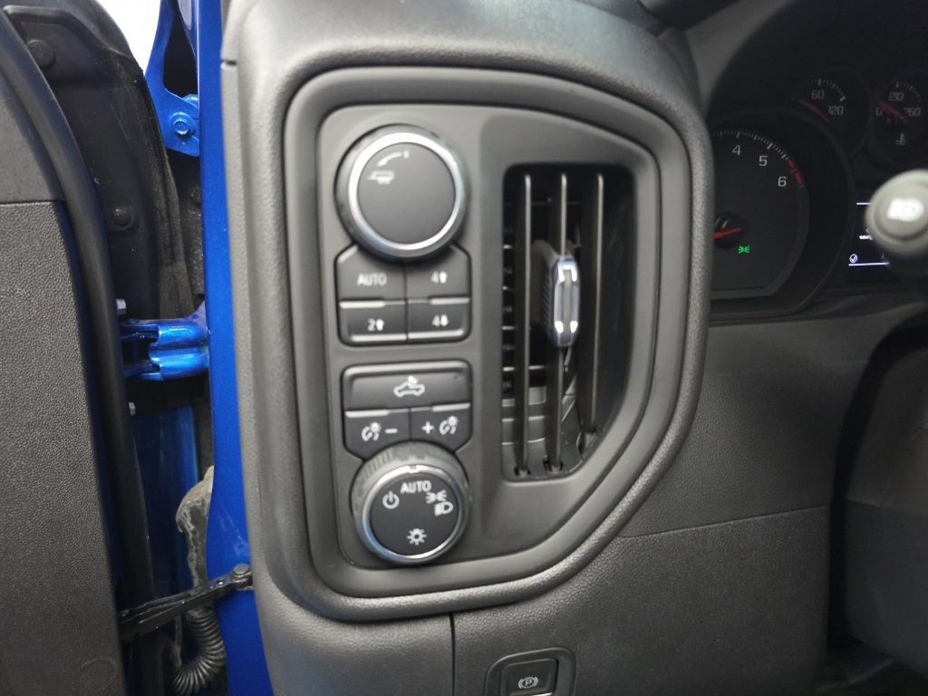 2023 Chevrolet Silverado 1500 Custom - Photo 22
