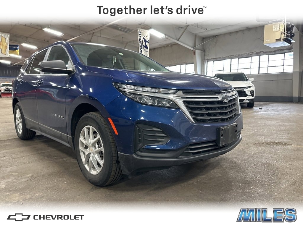 2023 Chevrolet Equinox LS's photo