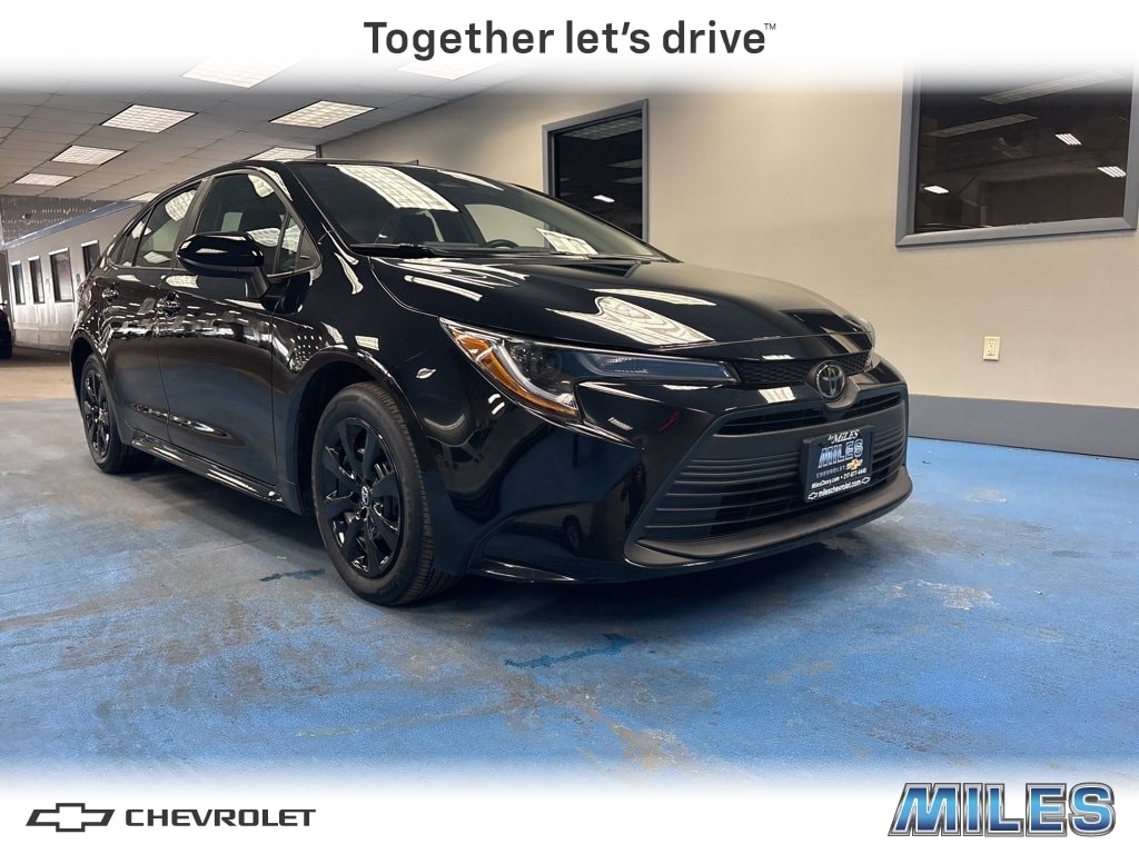 Used 2025 Toyota Corolla LE Sedan