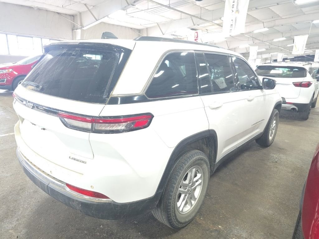 Used 2023 Jeep Grand Cherokee Laredo 4x2 SUV