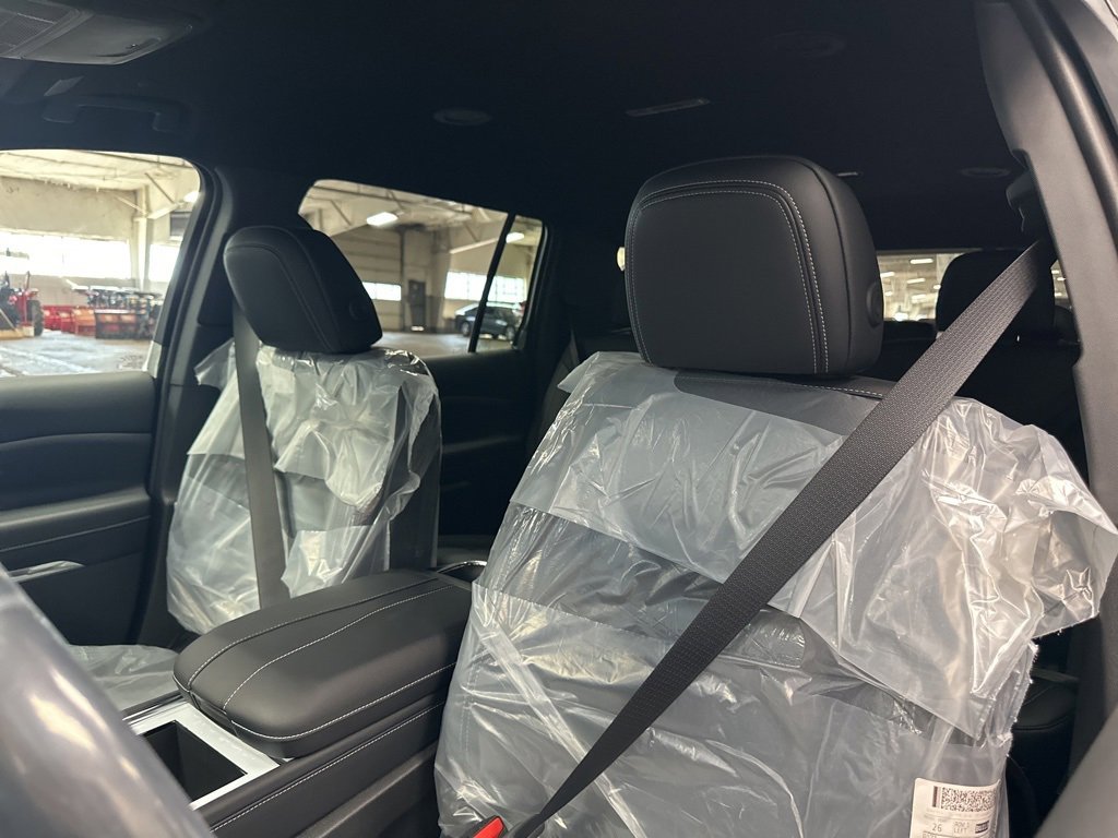 2026 Chevrolet Traverse photo 4