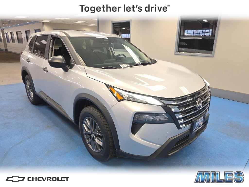 Certified 2024 Nissan Rogue S with VIN 5N1BT3AB0RC733397 for sale in Decatur, IL