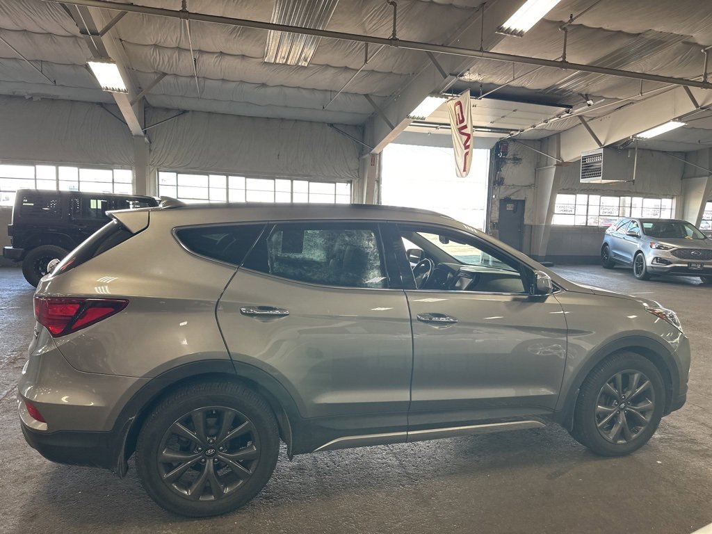 2018 Hyundai Santa Fe Sport 2.0T Ultimate photo 3
