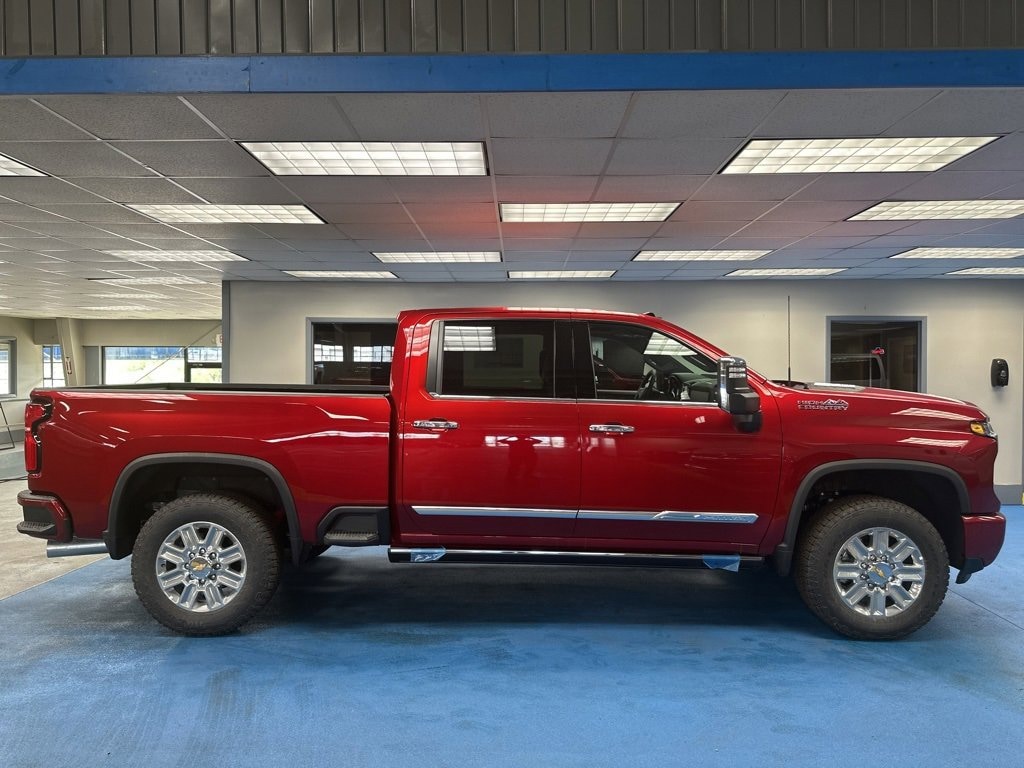 New 2025 Chevrolet Silverado 2500 HD High Country Truck Crew Cab