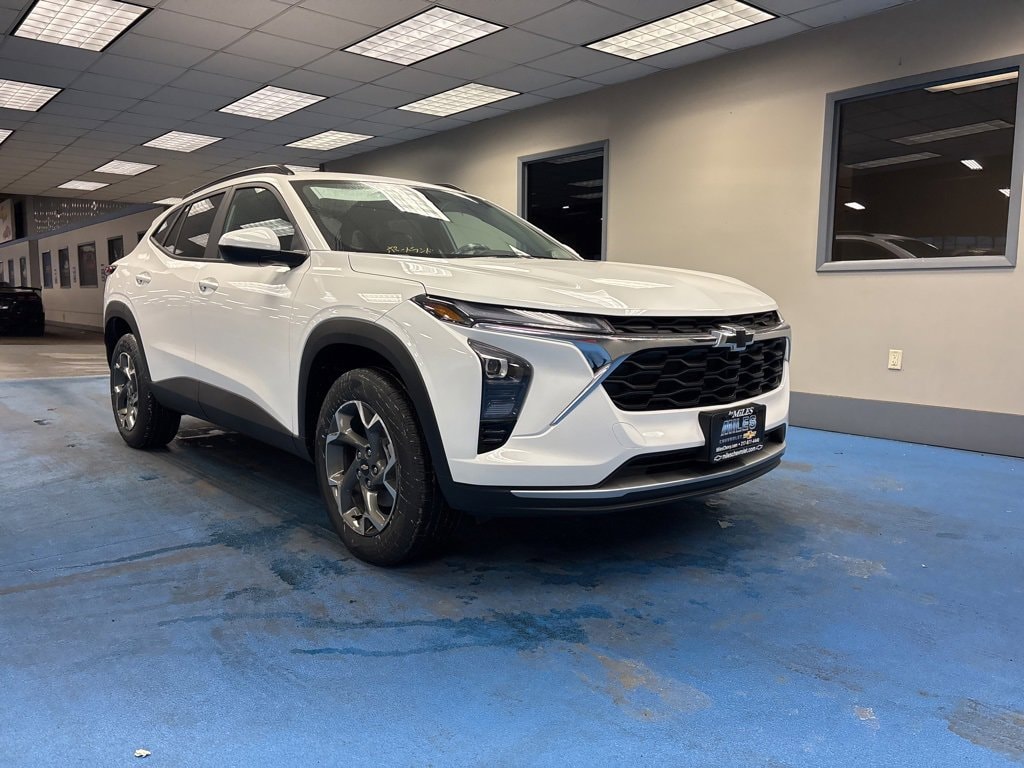 New 2026 Chevrolet Trax LT SUV