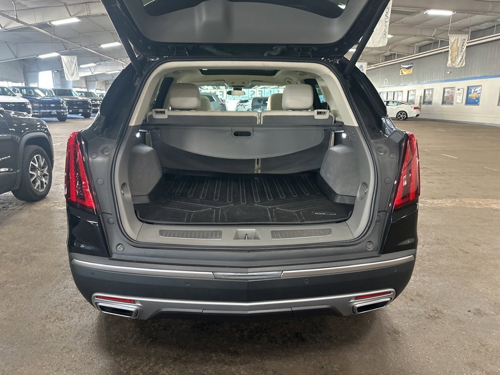 2020 Cadillac XT5 Premium Luxury photo 2