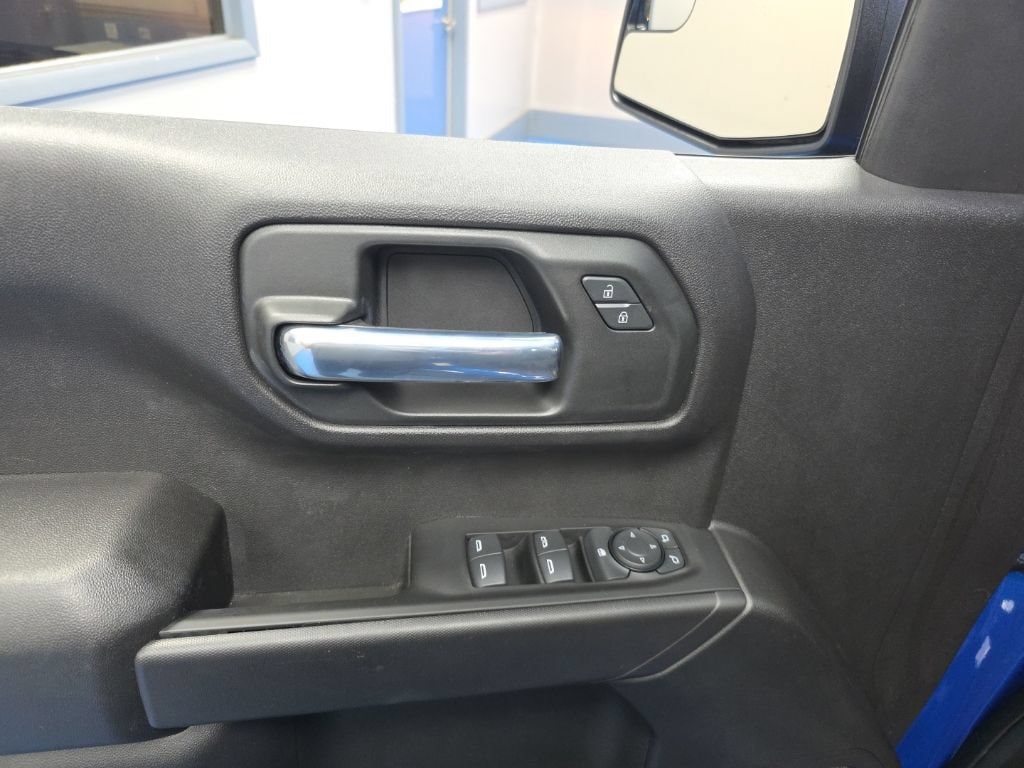 2023 Chevrolet Silverado 1500 Custom - Photo 21