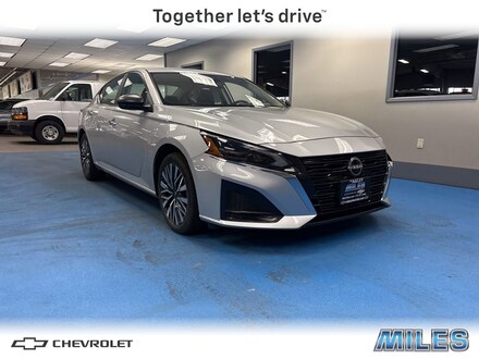 2024 Nissan Altima SV FWD Sedan