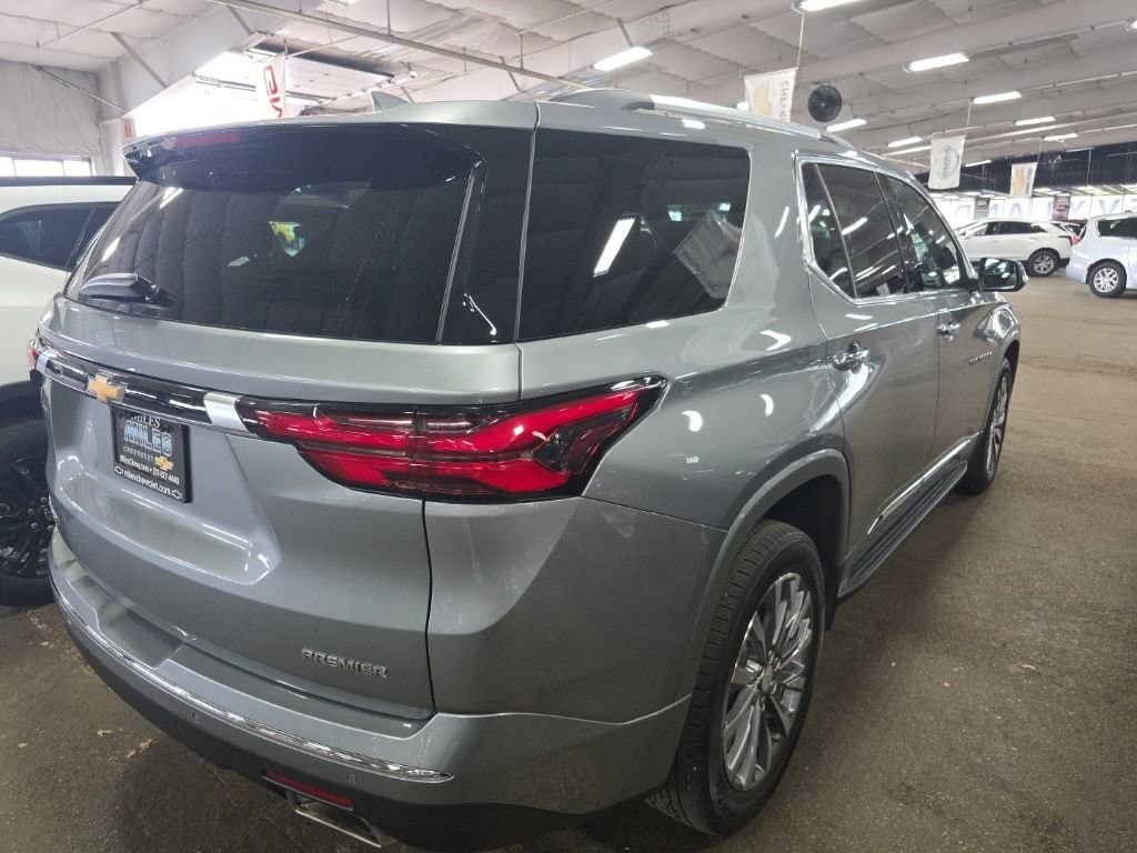 Used 2023 Chevrolet Traverse Premier SUV