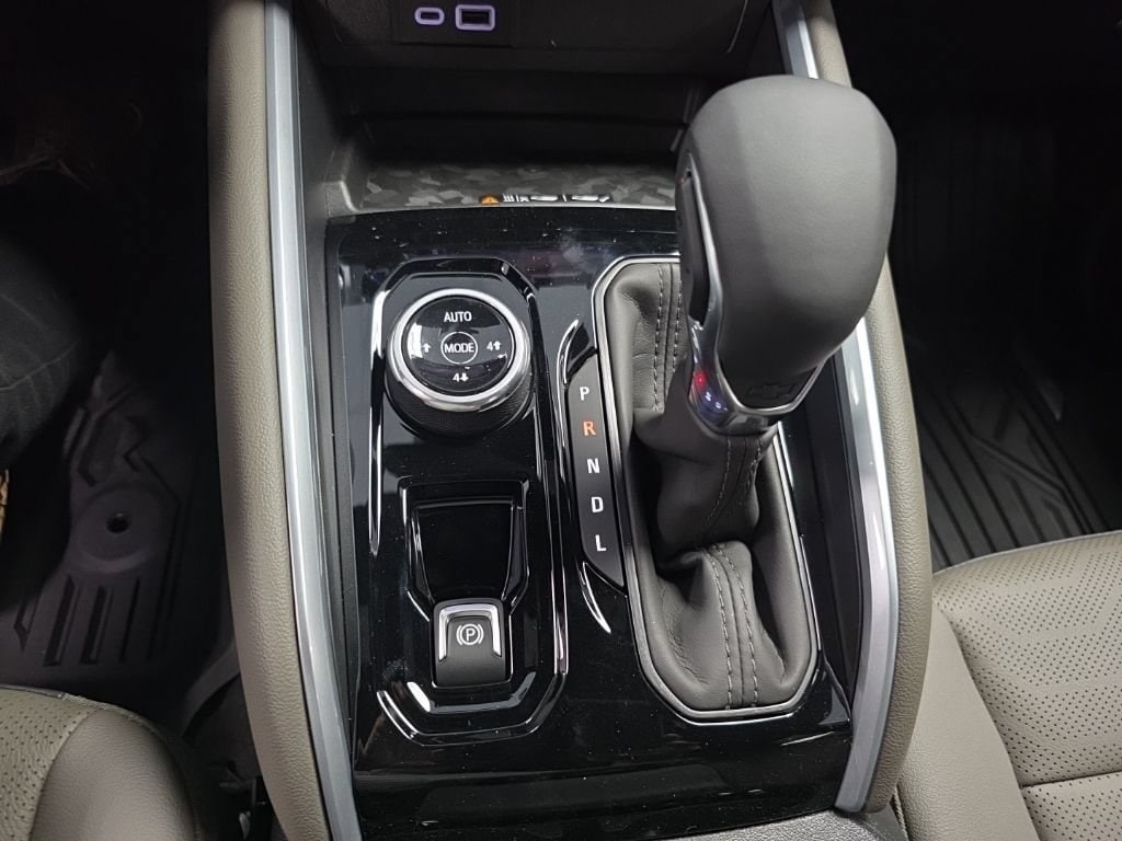 2026 Chevrolet Colorado ZR2 - Photo 22