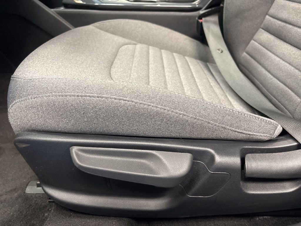 2025 Kia K4 EX - Photo 25