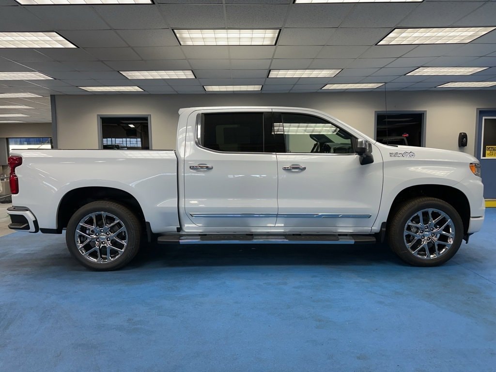 New 2026 Chevrolet Silverado 1500 High Country Truck Crew Cab