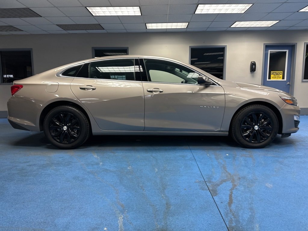 Used 2025 Chevrolet Malibu 1LT Sedan