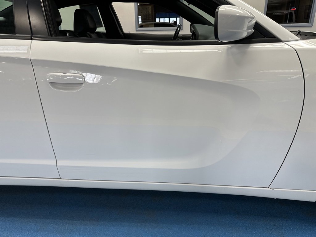 2021 Dodge Charger SXT photo 3