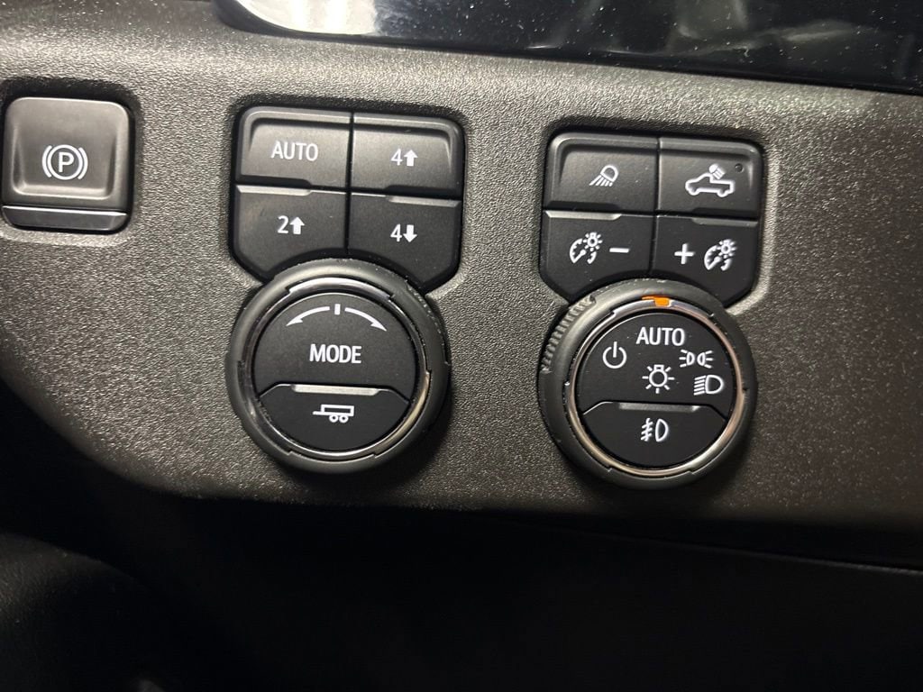 2024 Chevrolet Silverado 1500 LTZ - Photo 27