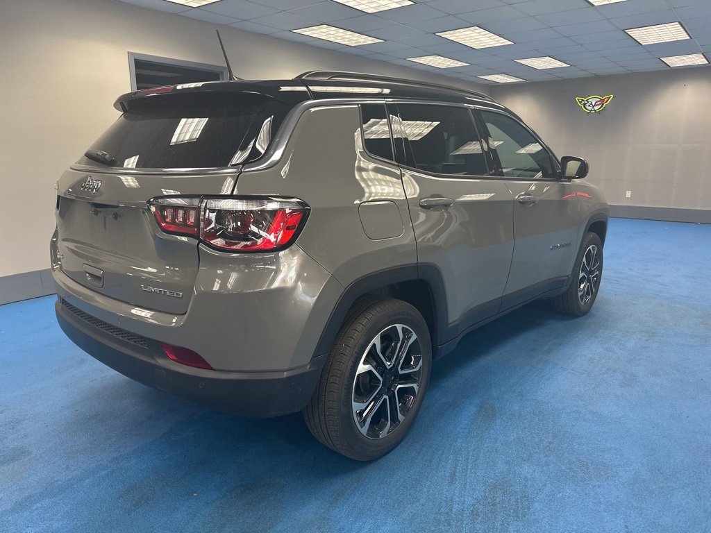 2024 Jeep Compass Limited photo 3