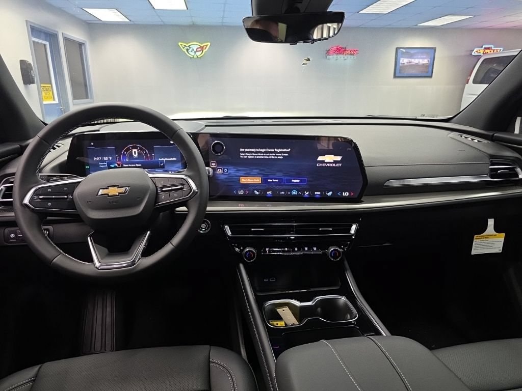 2027 Chevrolet Traverse LT - Photo 11