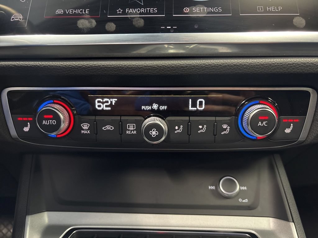 2025 Audi Q3 S Line Premium - Photo 32