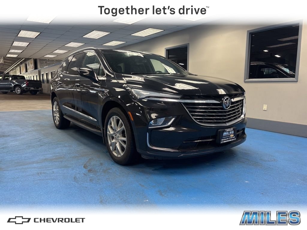 2023 Buick Enclave Essence AWD's photo