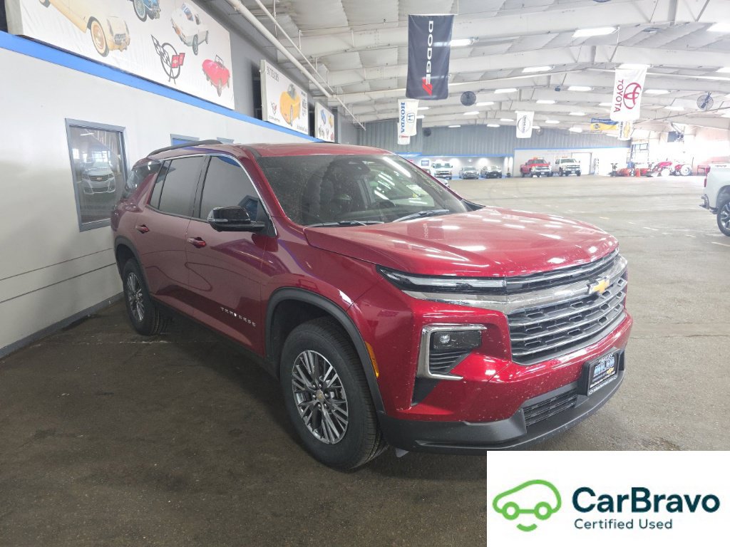 Radiant Red Tintcoat 2024 Chevrolet Traverse SUV / Crossover Front-Wheel Drive Automatic