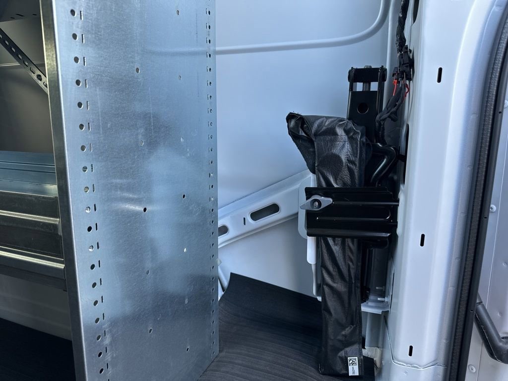2025 Chevrolet Express Cargo Work Van - Photo 8