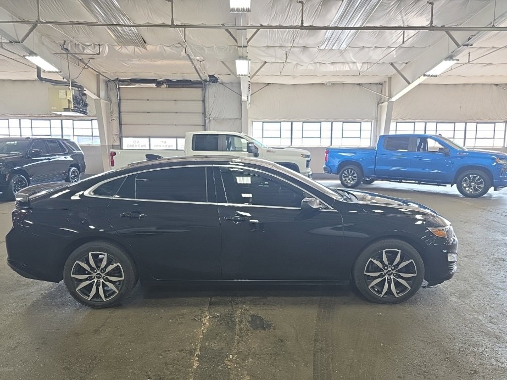 2021 Chevrolet Malibu RS photo 2
