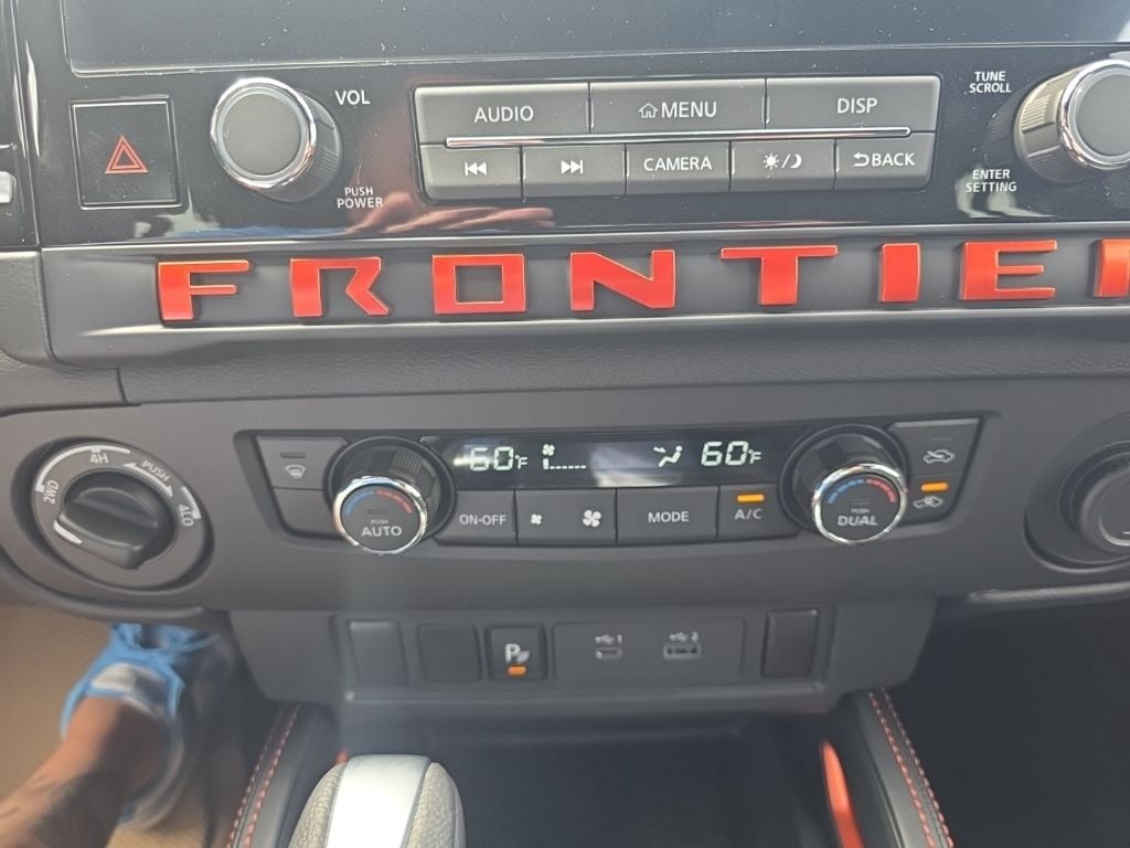 2025 Nissan Frontier PRO-4X - Photo 25