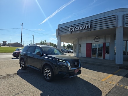 2025 Nissan Pathfinder SL SUV
