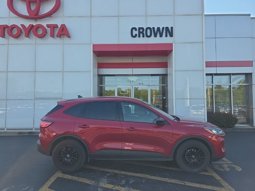 Used 2022 Ford Escape SE SUV