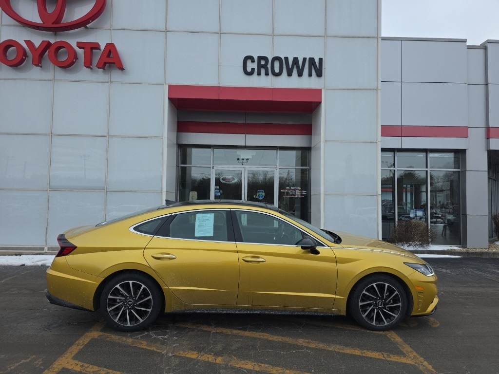 Used 2020 Hyundai Sonata SEL Plus with VIN 5NPEJ4J22LH010921 for sale in Decatur, IL