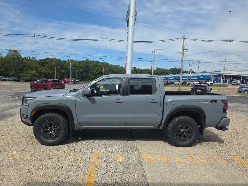 2025 Nissan Frontier PRO-4X - Photo 8