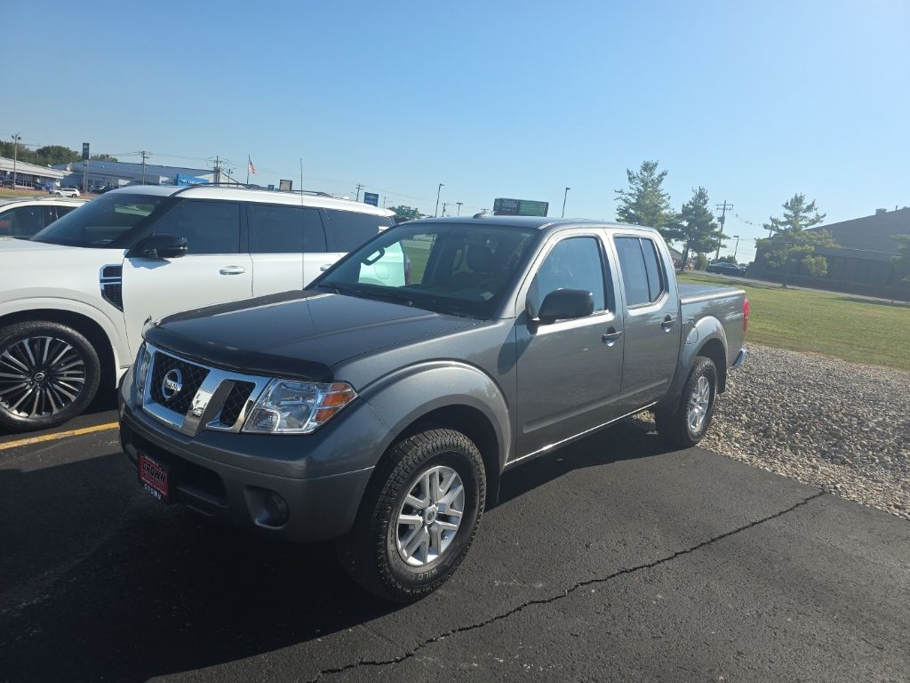 2016 Nissan Frontier Gris (Gun Metallic) Camioneta Todo terreno 5 velocidades Automática marcha alta