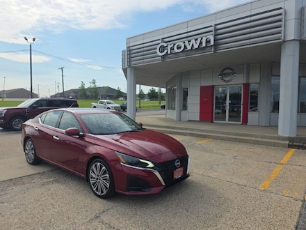 2025 Nissan Altima SL Sedan