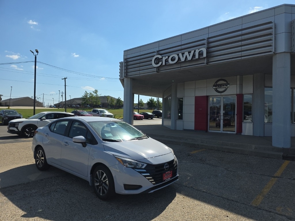 New 2025 Nissan Versa 1.6 SV Sedan
