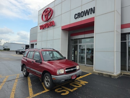1999 Chevrolet Tracker Base SUV