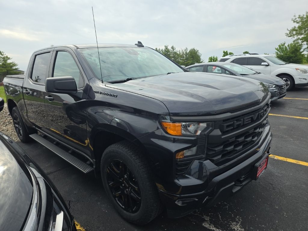 View vehicle photo 3